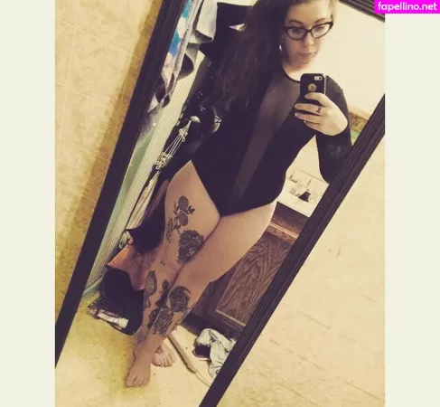 Stepstool Sarah OnlyFans Thumbnail #YP6K48G2jO