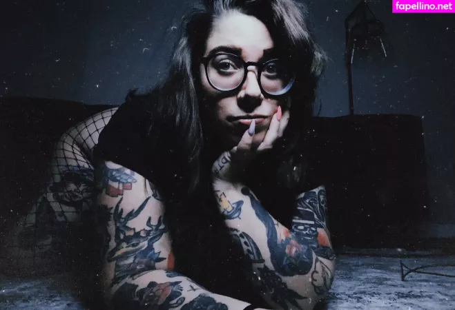 Stepstool Sarah OnlyFans Thumbnail #cUTHNzti86