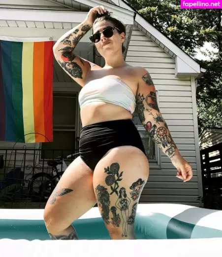 Stepstool Sarah OnlyFans Thumbnail #elgm1UHX7K