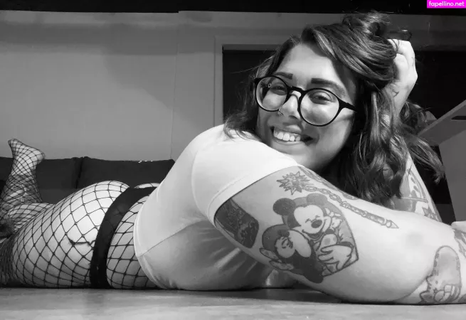 Stepstool Sarah OnlyFans Thumbnail #lIFWQqsXqn