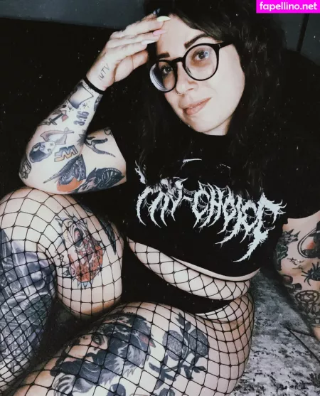 Stepstool Sarah OnlyFans Thumbnail #qEOccRW51U