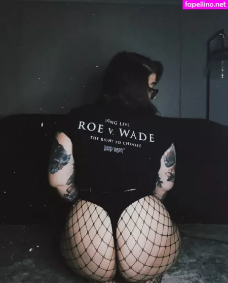 Stepstool Sarah OnlyFans Thumbnail #xF14FY7hTk