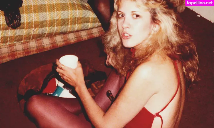 Stevie Nicks OnlyFans Thumbnail #FnEGYby7bL