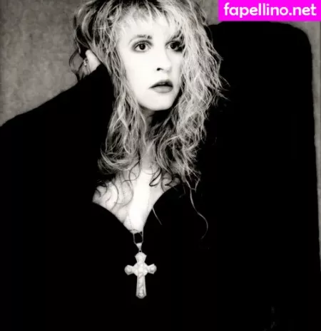 Stevie Nicks OnlyFans Thumbnail #bdh8y0lyyp