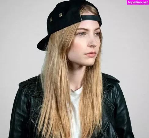 Stevie Wynne Levine OnlyFans Thumbnail #bsALfEPLI9