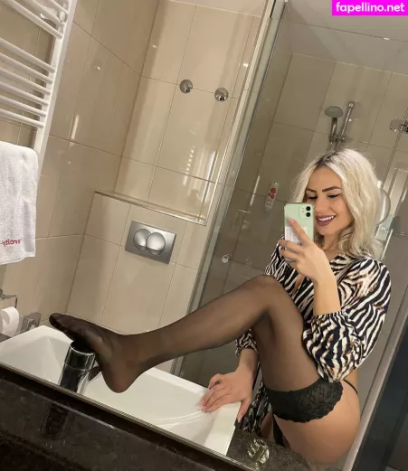 Stockingzzzqueen OnlyFans Thumbnail #kD8Mvmth7u