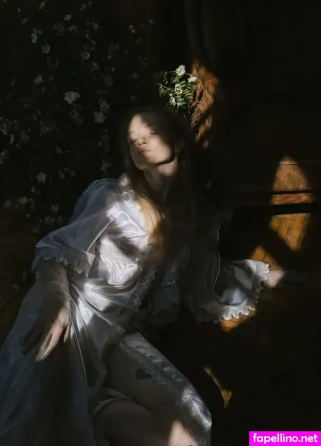 Stone Bramble OnlyFans Thumbnail #5rIwxAhxuu