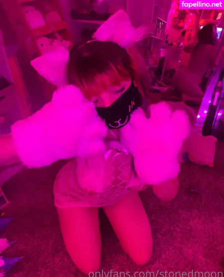 Stonedmoon OnlyFans Thumbnail #GggmBS1SD7