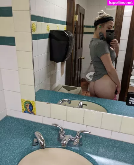 Stonedscorpi0 OnlyFans Thumbnail #MjuRGsIfKV