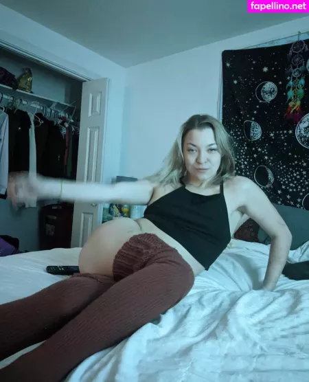 Stonedscorpi0 OnlyFans Thumbnail #Tg10NP3rsi