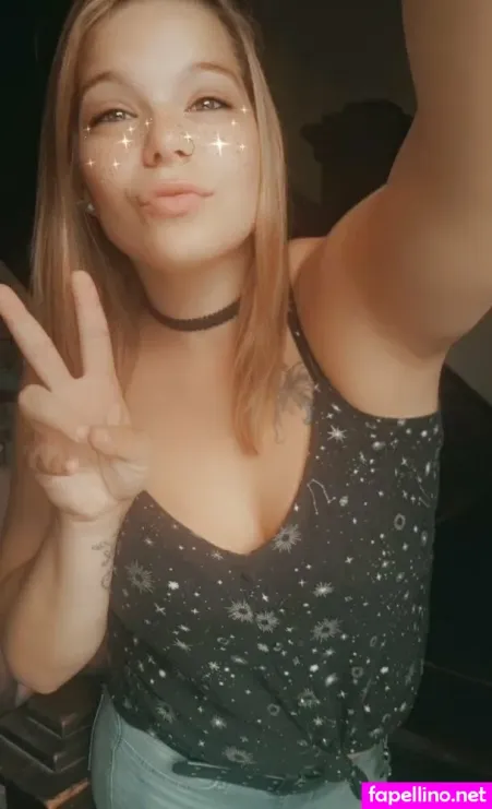 Stoner 420chick OnlyFans Thumbnail #IUkaIrWfH8