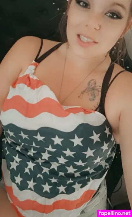 Stoner 420chick OnlyFans Thumbnail #RzHmR1rc2C