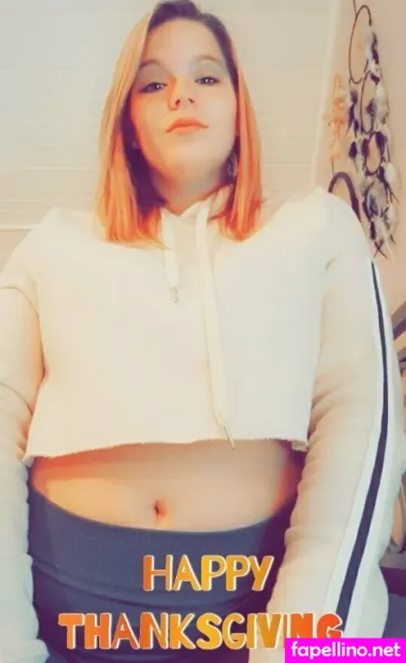 Stoner 420chick OnlyFans Thumbnail #bX5jLS1T4y