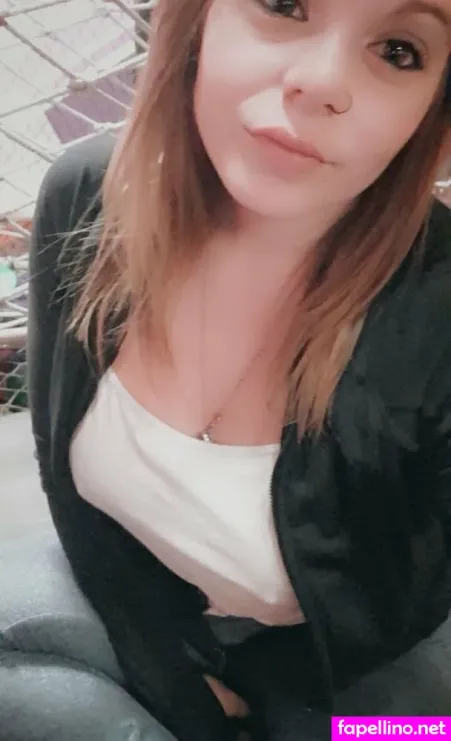 Stoner 420chick OnlyFans Thumbnail #ihqrdRCXCP