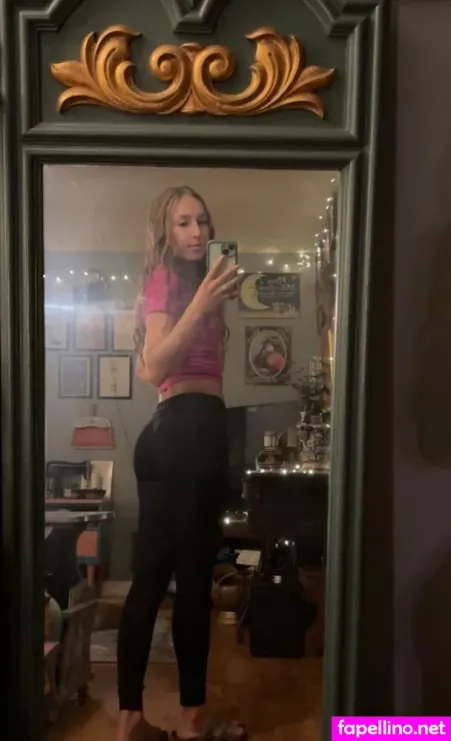 Stoner Babe 420 OnlyFans Thumbnail #ejAoQRsZZH