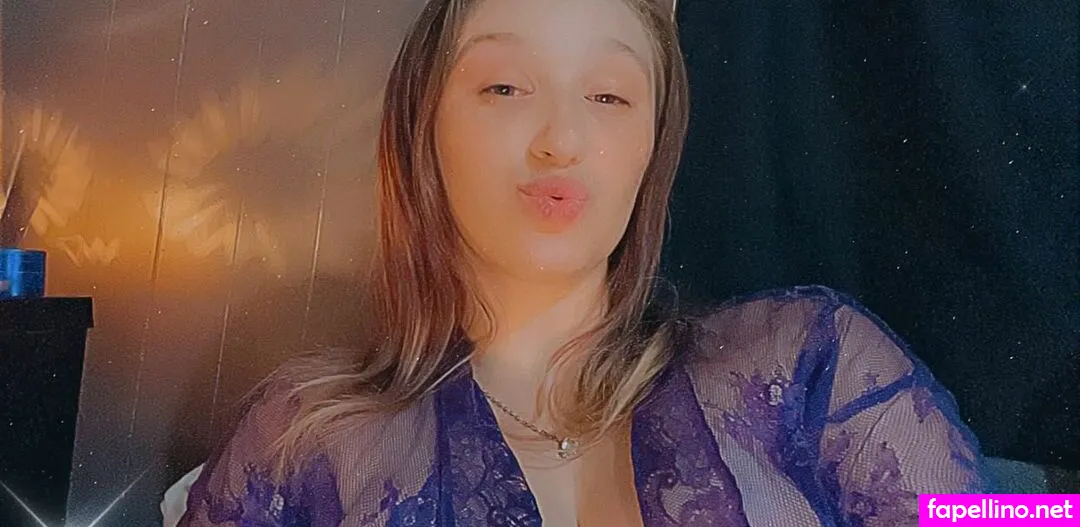 StonerQueen_904, https: Nude Leaked OnlyFans Photo #bH09gLW8RE