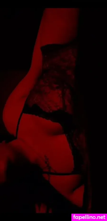 Stonerbitch93 OnlyFans Thumbnail #Ody4RKsht7