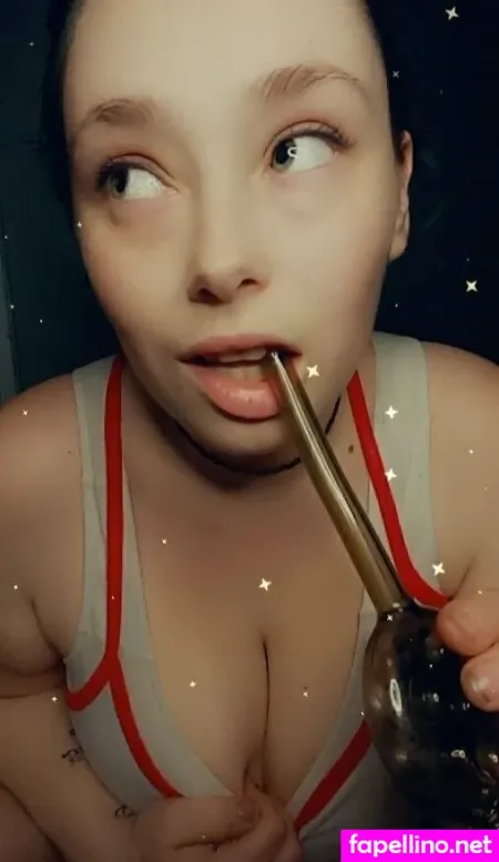 Stonermermaid420 OnlyFans Thumbnail #3KSX5sTLCG