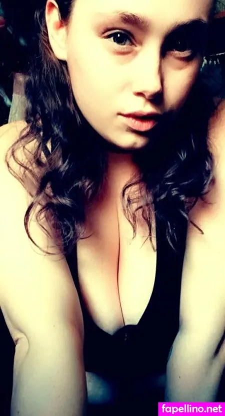 Stonermermaid420 OnlyFans Thumbnail #4A5In1LnNa