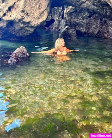 Storky Adventures OnlyFans Thumbnail #s5p7Gt9mpM