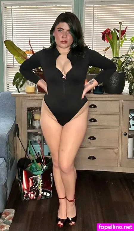 Stormiewaters98 OnlyFans Thumbnail #JojgX64lcJ