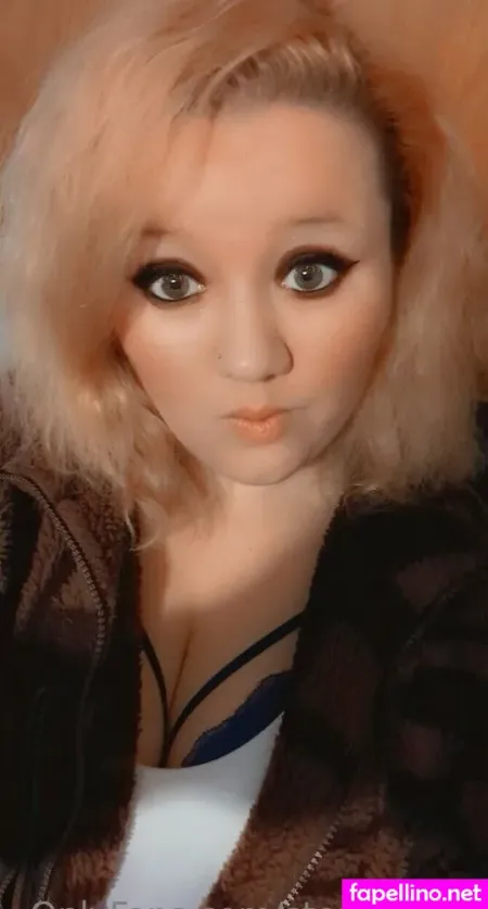 Stormylov3 OnlyFans Thumbnail #YaLc4Z98SG