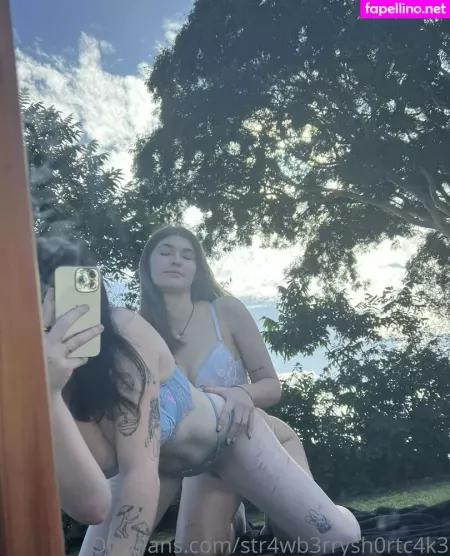 Str4wb3rrysh0rtc4k3 OnlyFans Thumbnail #pEHE4Wg0k1