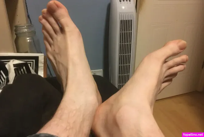 Str8altfeetuk OnlyFans Thumbnail #8mbXGLkdBq