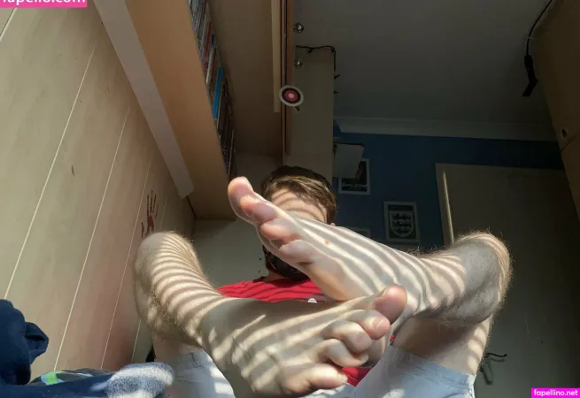 Str8altfeetuk OnlyFans Thumbnail #fnhJ6LrG6r