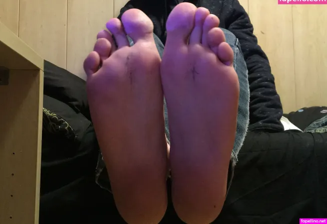 Str8altfeetuk OnlyFans Thumbnail #rLCkwnLMKj