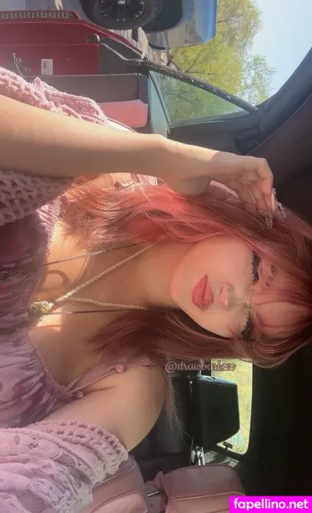 Strawbarizz 1 OnlyFans Thumbnail #Pj7auSlVxw