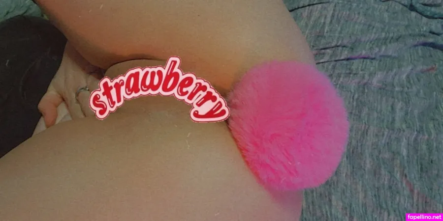 Strawbeemilk OnlyFans Thumbnail #jFPVD7nYWP