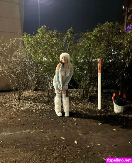 Strawbees Main Profile Photo