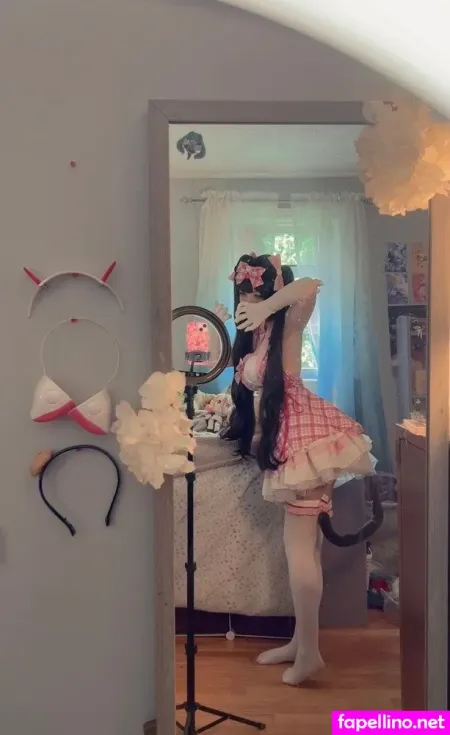 Strawbemees OnlyFans Thumbnail #LIvmsoia3Y