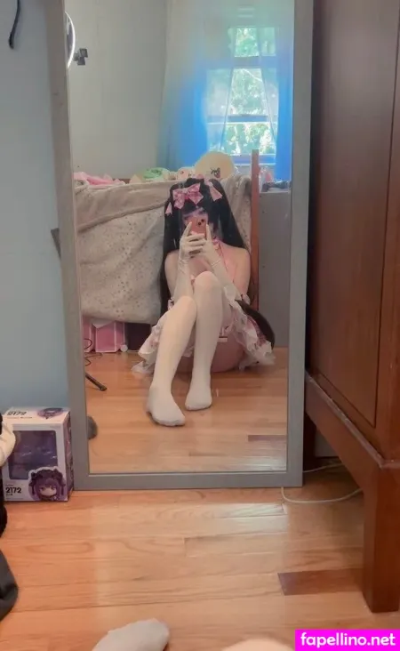 Strawbemees OnlyFans Thumbnail #z6ADiErxKa