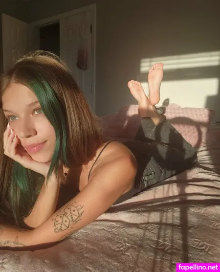 Strawberrisweetv OnlyFans Thumbnail #YpvJcqIWYu