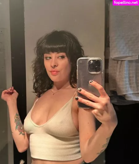 Strawberry Bb OnlyFans Thumbnail #47QU9WUh7R