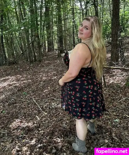 Strawberry Bree OnlyFans Thumbnail #lkaM22kZQ2