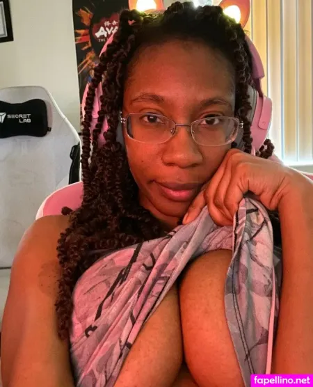 Strawberry Bubbles OnlyFans Thumbnail #MJS8OONJXB