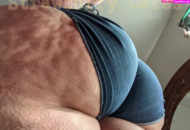 Strawberry Cakes OnlyFans Thumbnail #ndpq0mL3lS