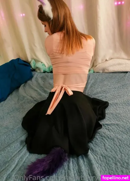 Strawberryangelcam OnlyFans Thumbnail #RMoMClGgjb