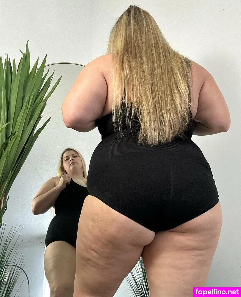 strawberrisweetv, strawberrybreetv Nude Leaked OnlyFans Photo #9TdUiyIW3O