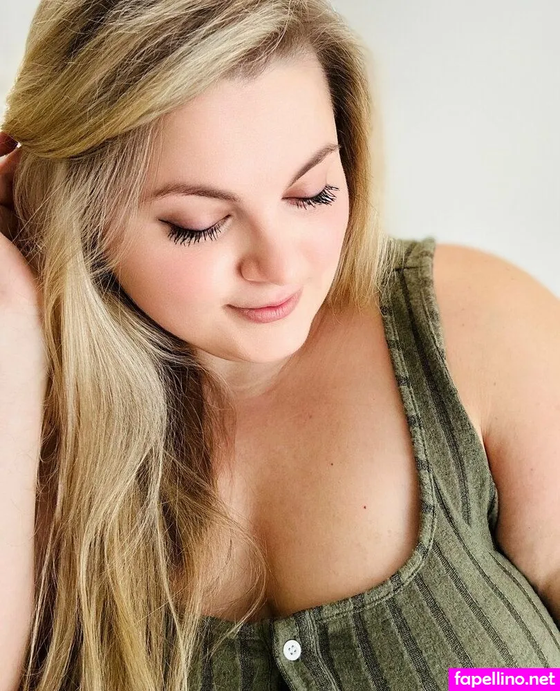 strawberrisweetv, strawberrybreetv Nude Leaked OnlyFans Photo #kAjD7uBOou