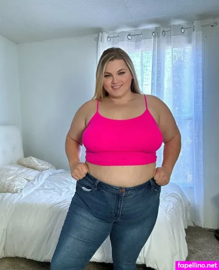 Strawberrybreetv OnlyFans Thumbnail #kgxKY29DtO