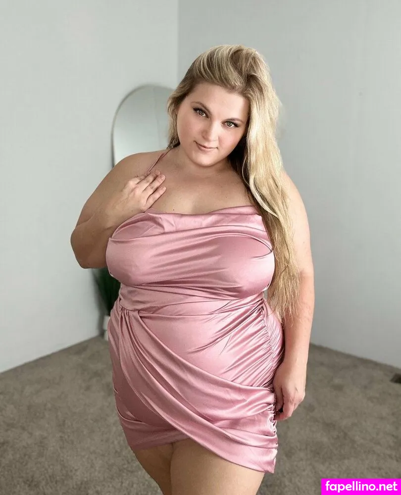 strawberrisweetv, strawberrybreetv Nude Leaked OnlyFans Photo #xXcyCD9b6D