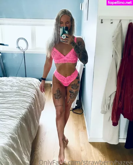 Strawberryhazee OnlyFans Thumbnail #U9jrAwZIkg