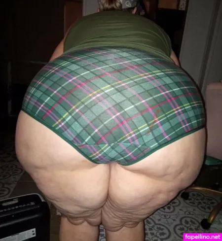 Strawberrykitty1 OnlyFans Thumbnail #0gjMu5VEkb