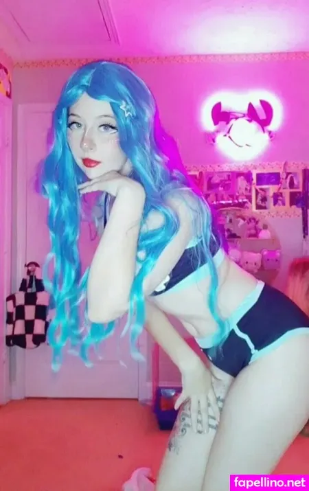 Strawberrymilkwithcream OnlyFans Thumbnail #QSzUFUFd22