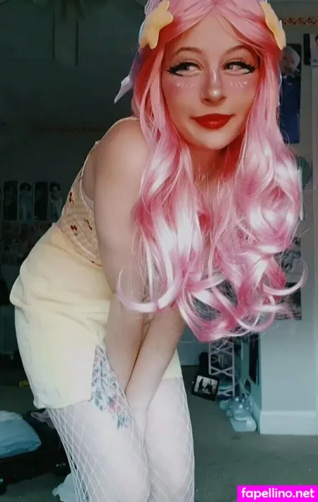 Strawberrymilkwithcream OnlyFans Thumbnail #ZfxjISypiT