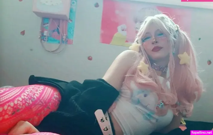 Strawberrymilkwithcream OnlyFans Thumbnail #q6HY0fBUyR